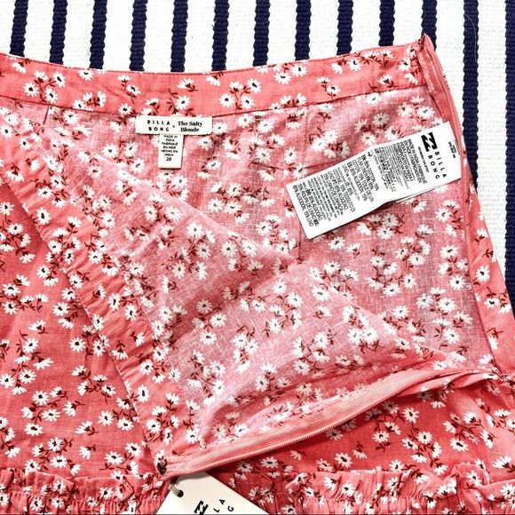 Billabong X The Salty Blonde Upside Ditzy Floral Ruffle Mini Skirt Medium - Picture 6 of 7